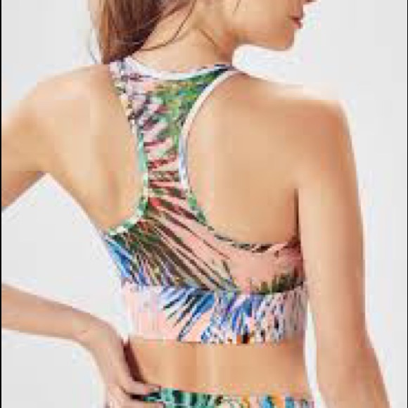♥️ SOLD! ♥️ Fabletics Marbella Sports Bra - Picture 5 of 7